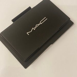 Mac travel, size studio, fix powder plus foundation NC 50 great for travel.